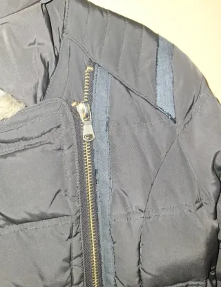 Cazadora anorak plumas color marrón