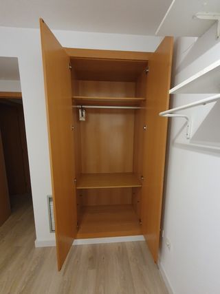 Armario empotrado en perfecto estado