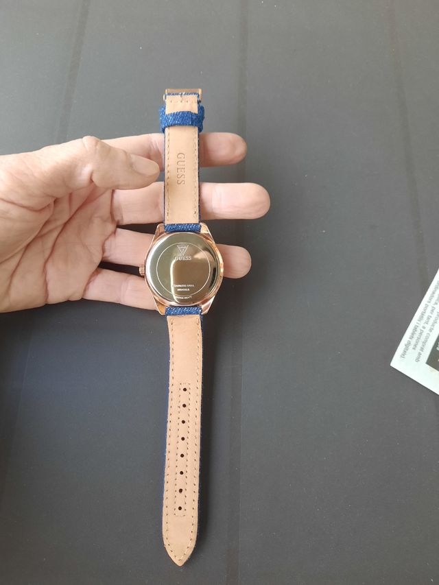 Reloj Guess W0456L6 nuevo