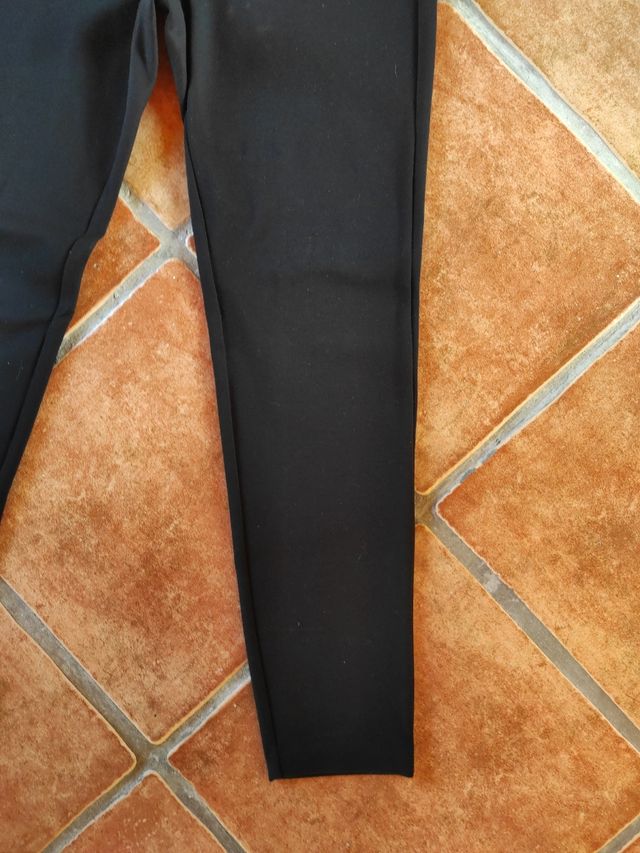 Pantalón de señora Zara