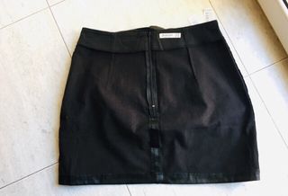 Stradivarius falda 40 efecto piel 