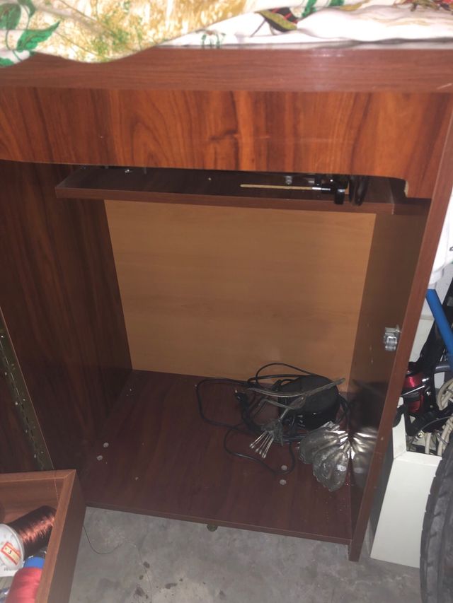 maquina de coser mueble