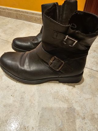 Botas de piel