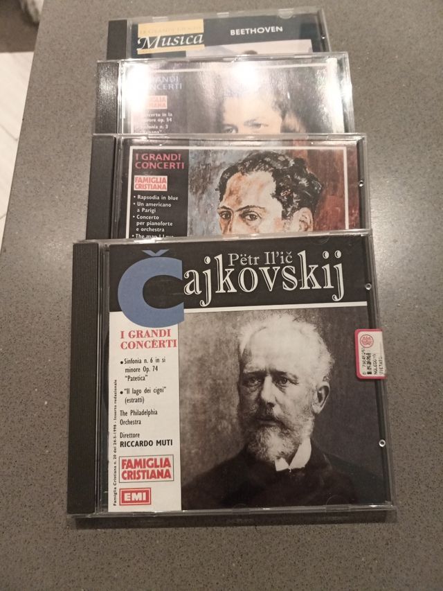 4 CD I grandi concerti. vendibili anche singoli