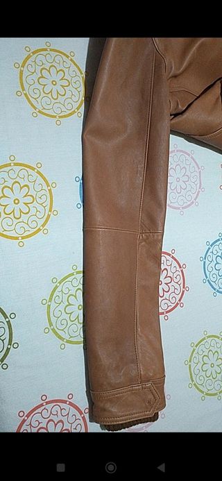 Cazadora unisex de cuero 