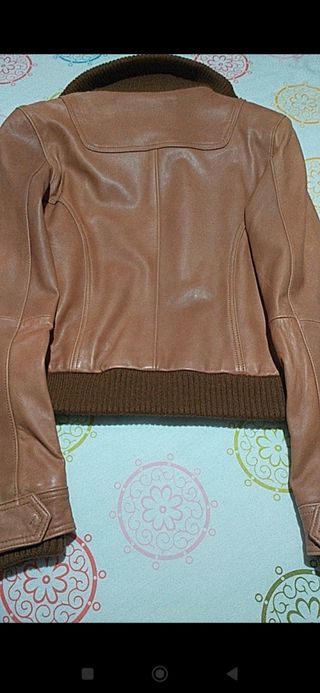 Cazadora unisex de cuero 