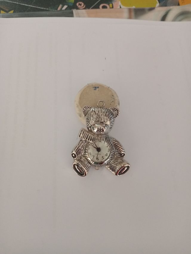 Reloj para colgar con pila nueva