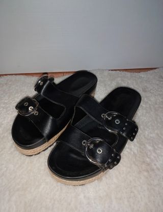 Sandalias plataforma hebilla