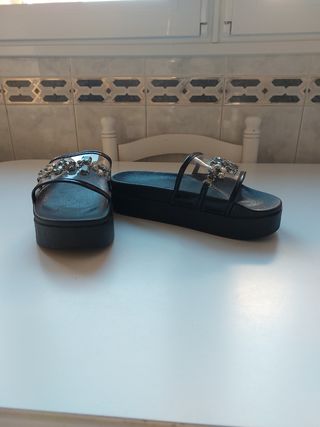 Zapatos transparentes pedrería 