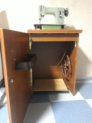 Maquina de coser Wertheim