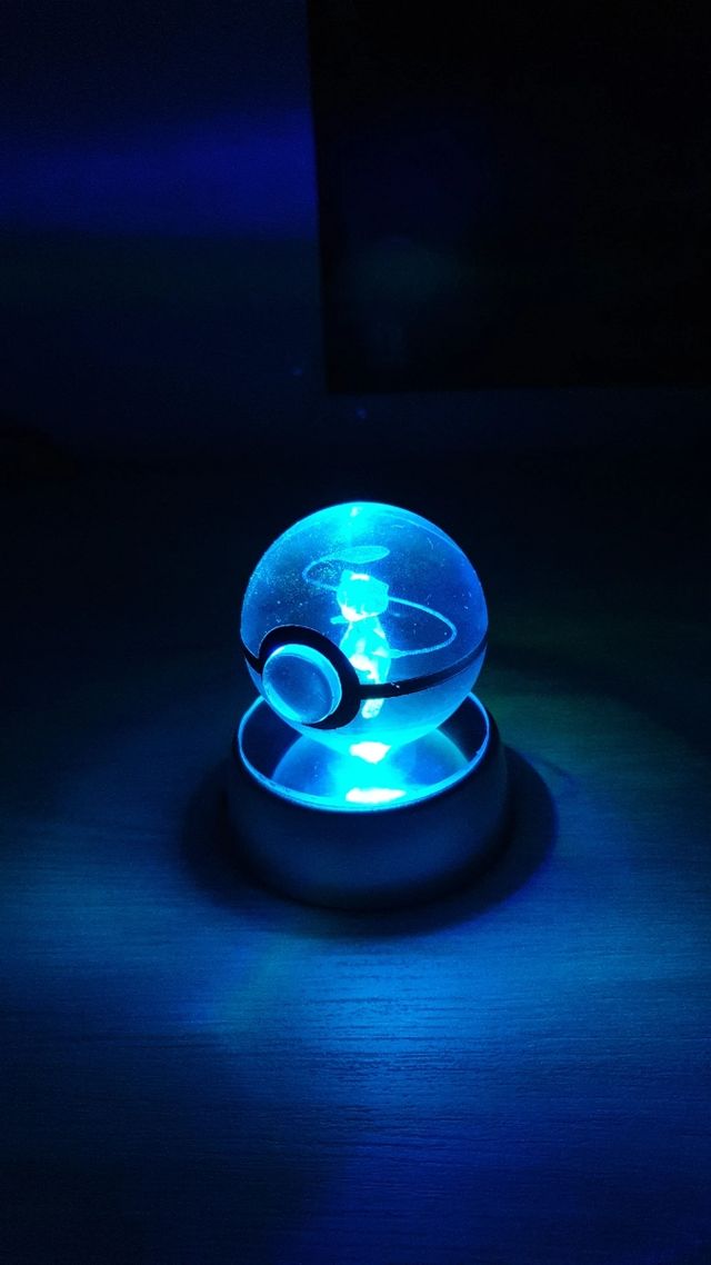 Pokeball Mew Cristal