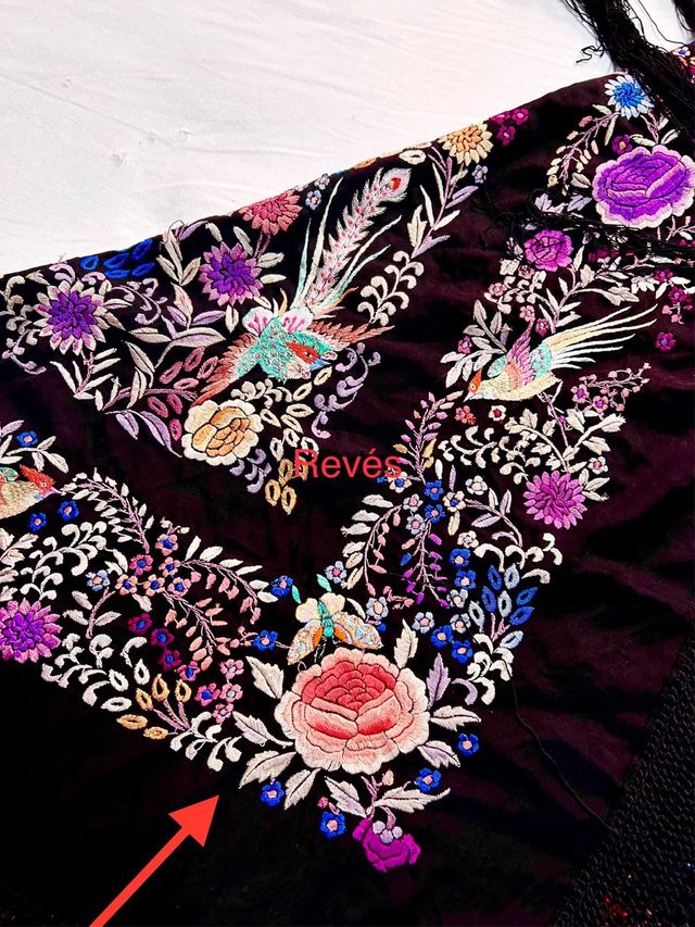 ANTIGUO MANTON DE MANILA 