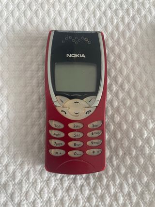 Telefono cellulare Nokia 8210