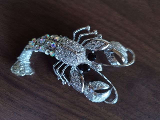 Broche fantasía alta gama