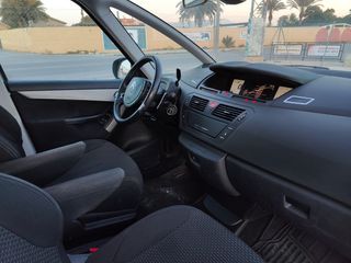 Citroen Grand C4 Picasso 2012