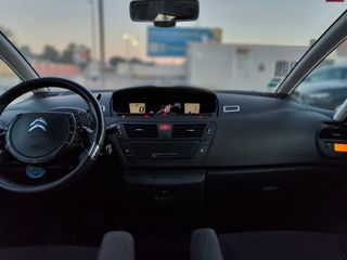Citroen Grand C4 Picasso 2012