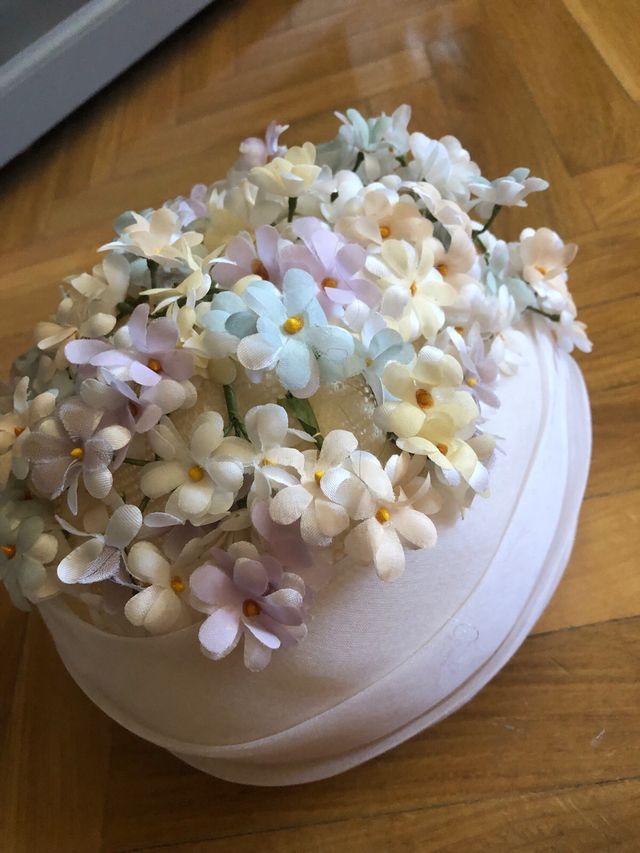 Par de chapéus velhos