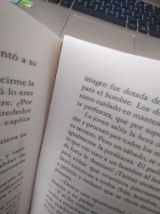(3x2) Caperucitas, cenicientas y marisabidillas