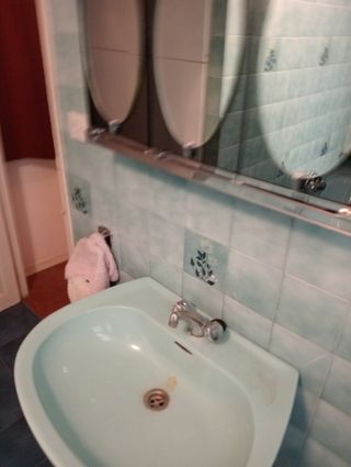 Armario de baño con luz