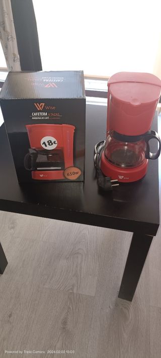 Cafetera Roja 650W ideal ☕