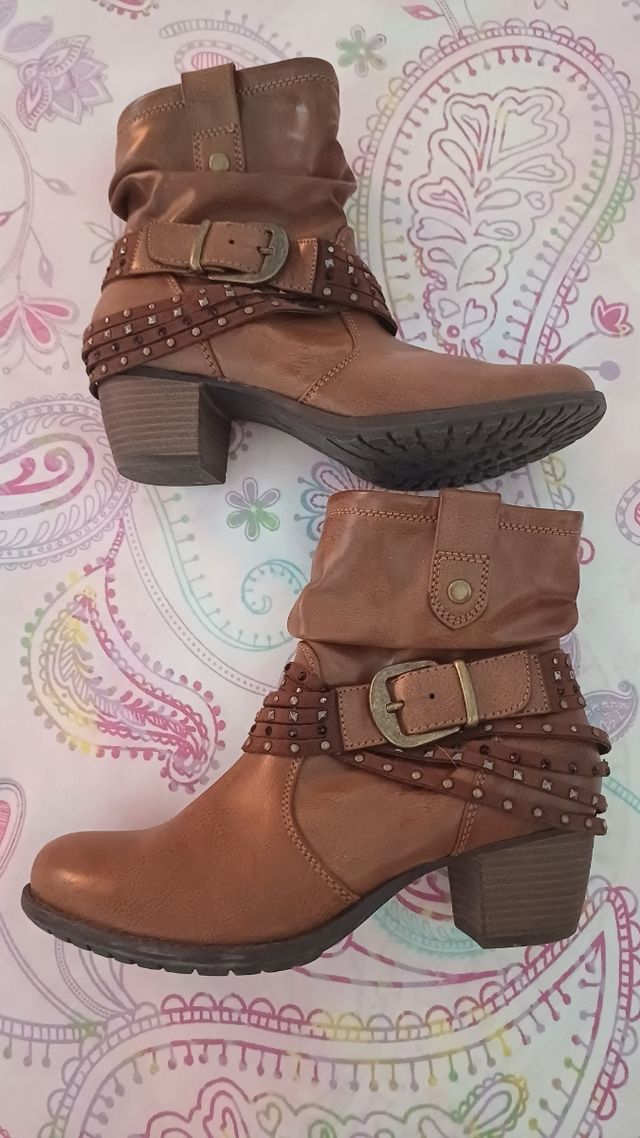 Botines marrones muy cómodos