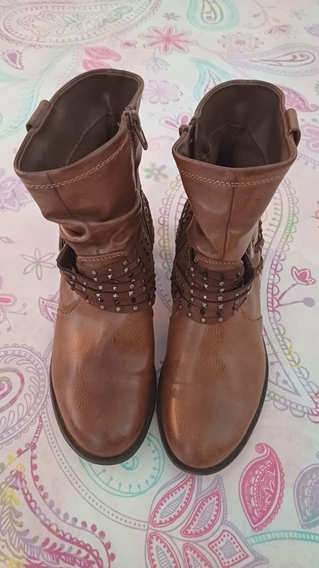 Botines marrones muy cómodos