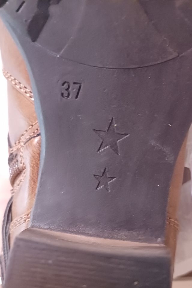 Botines marrones muy cómodos