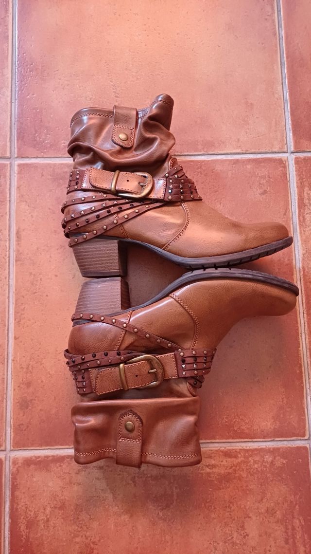 Botines marrones muy cómodos