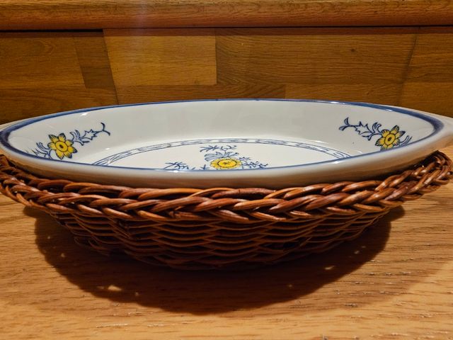 Piatto pirofila forno e da tavola con vimini