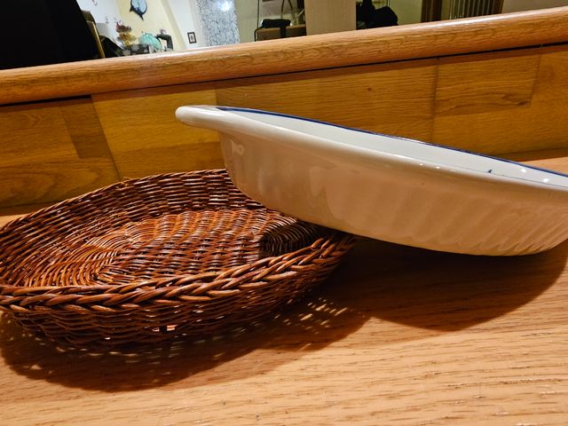 Piatto pirofila forno e da tavola con vimini