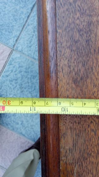 MESA DE ALAS ANTIGUA.