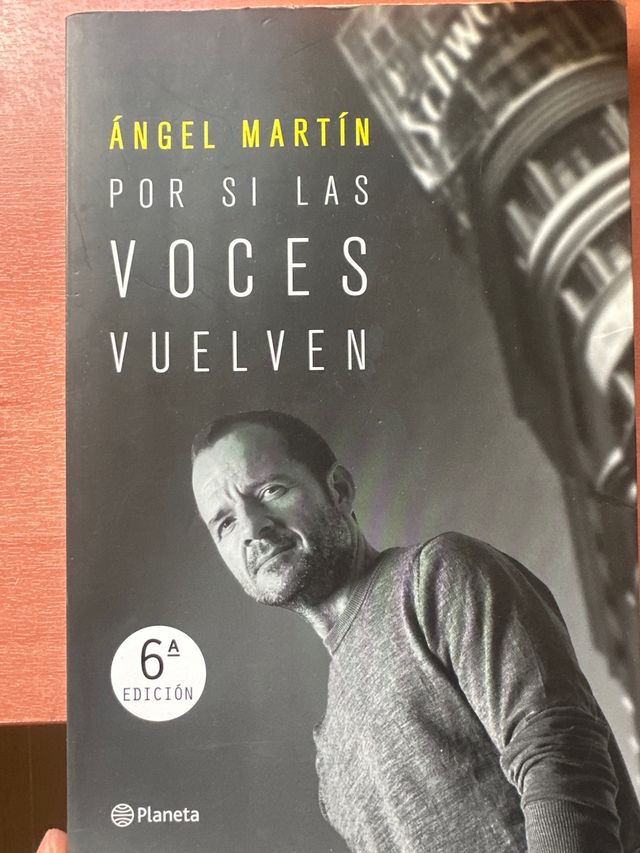 libro por si las voces vuelven
