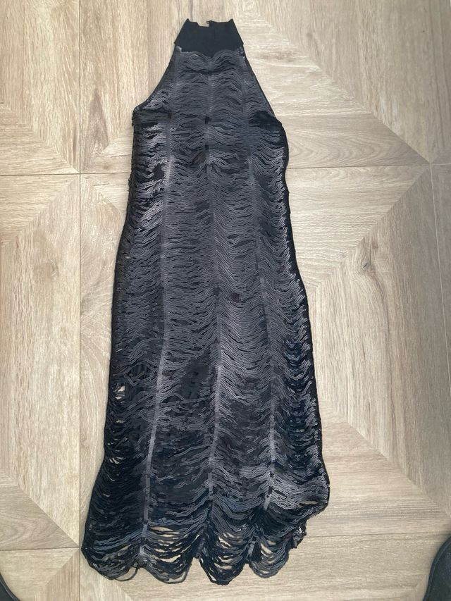 Vestido halter negro lentejuelas