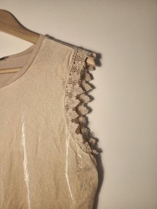 Camiseta terciopelo Zara 