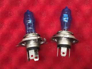 luzes H4 brancas 90w