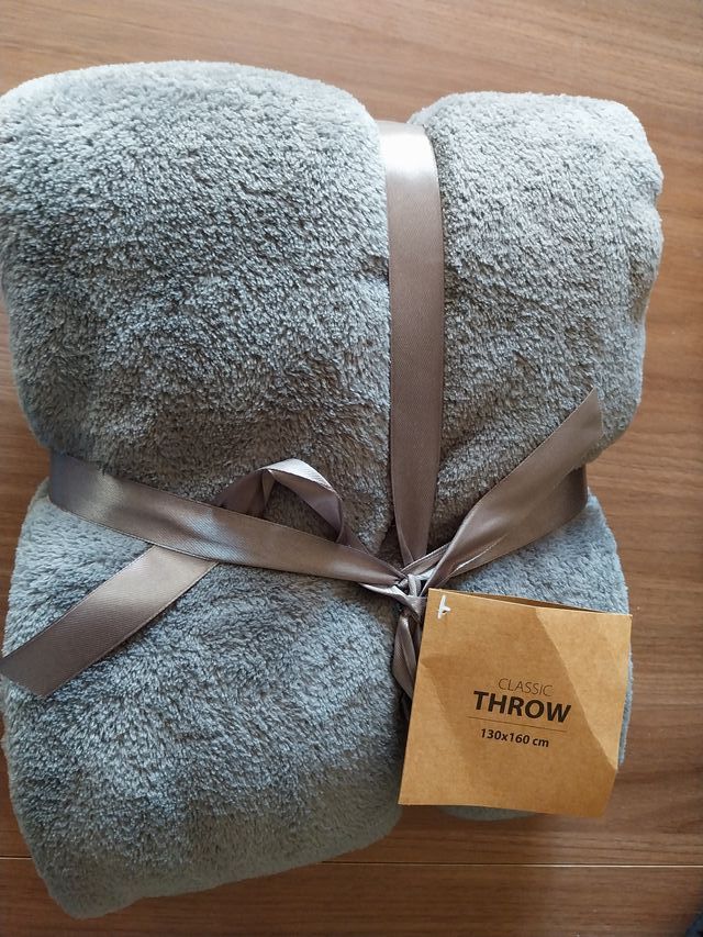 Plaid colore grigio 130 x 160 cm