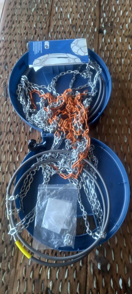 Cadenas ruedas coche nieve sin uso ABS 9 mm