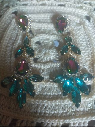 Pendientes preciosos 