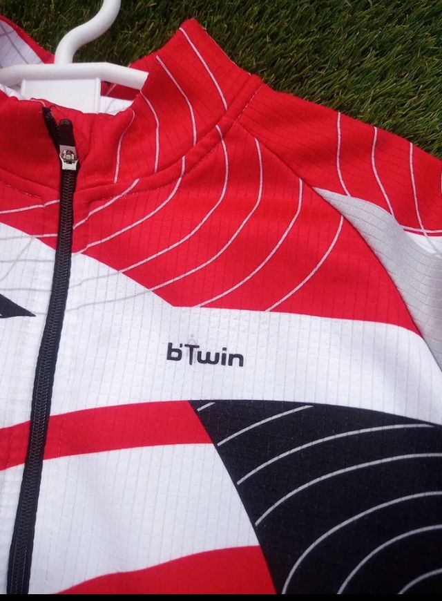 Chaqueta ciclismo talla 6-7