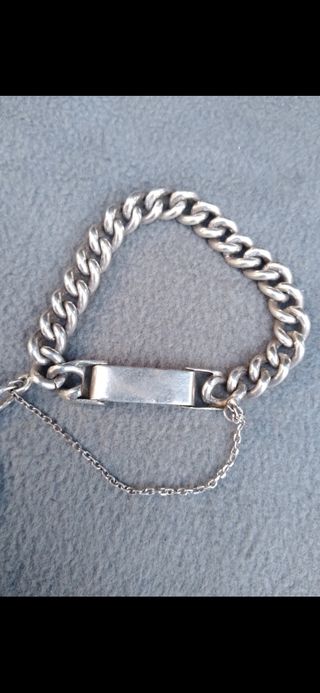 Plata 925 (62g) Antigua pulsera grande con moneda.