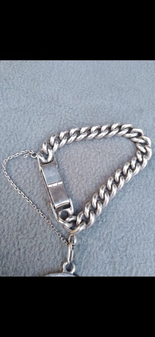 Plata 925 (62g) Antigua pulsera grande con moneda.