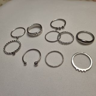 Lote 10 anillos color plata x 6 euros