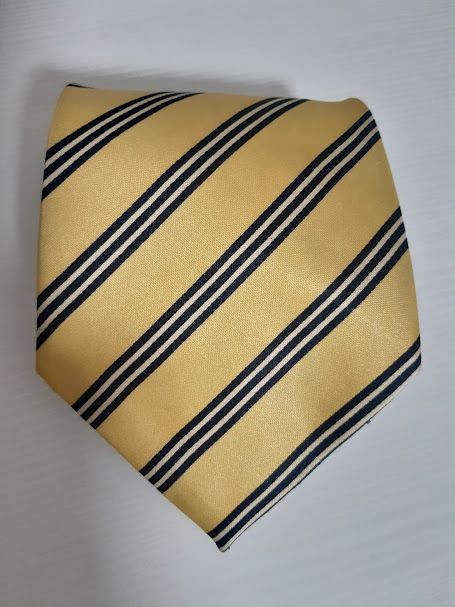 Corbata de rayas amarilla