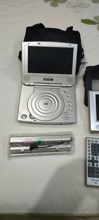 DVD PORTÁTIL 2 PANTALLAS