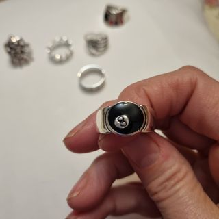 Lote 6 anillos estilo gótico color plata x 7 e.