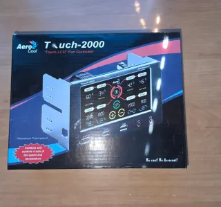 Aerocool touch 2000