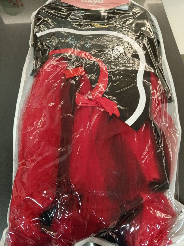 Elegante costume da pirata per bambina di 8-10 anni