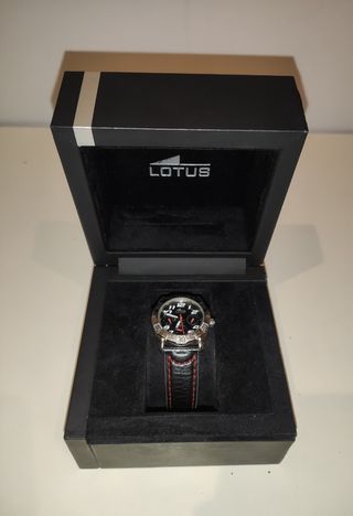Reloj Lotus sumergible en caja original terciopelo
