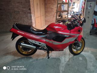 Suzuki gsx750F 91