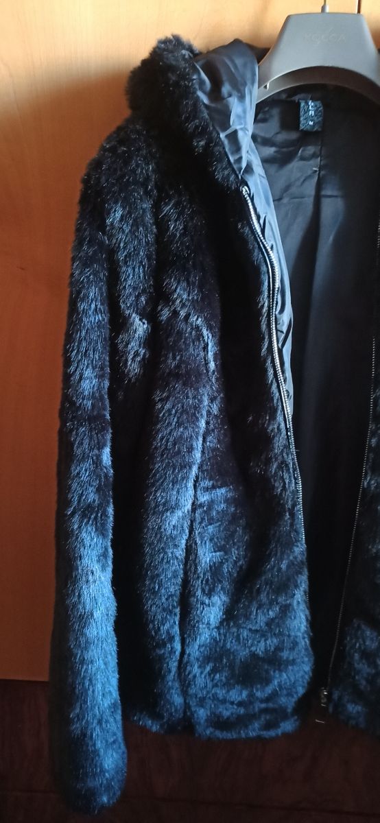 Pellicciotto nero 